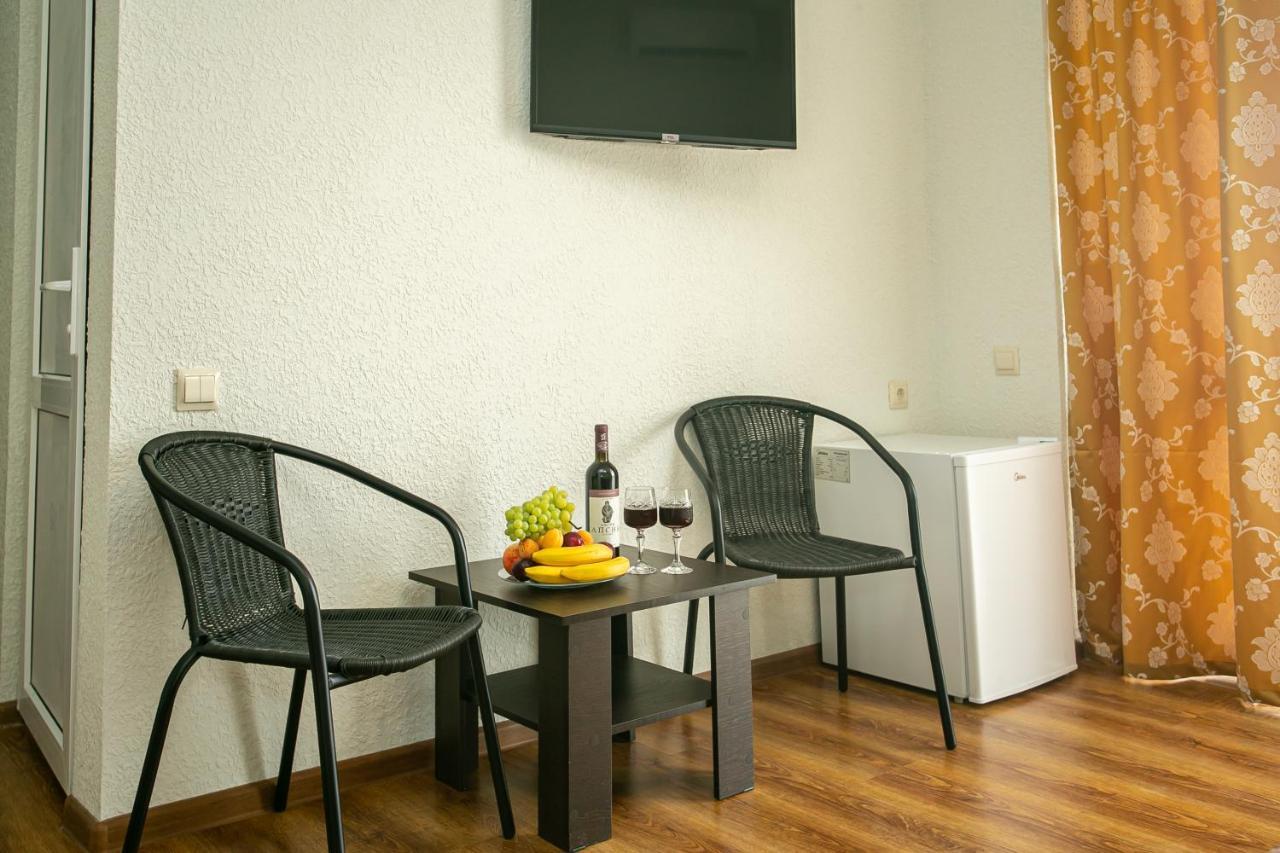 Sanzazila Hotel Gudauta Ngoại thất bức ảnh